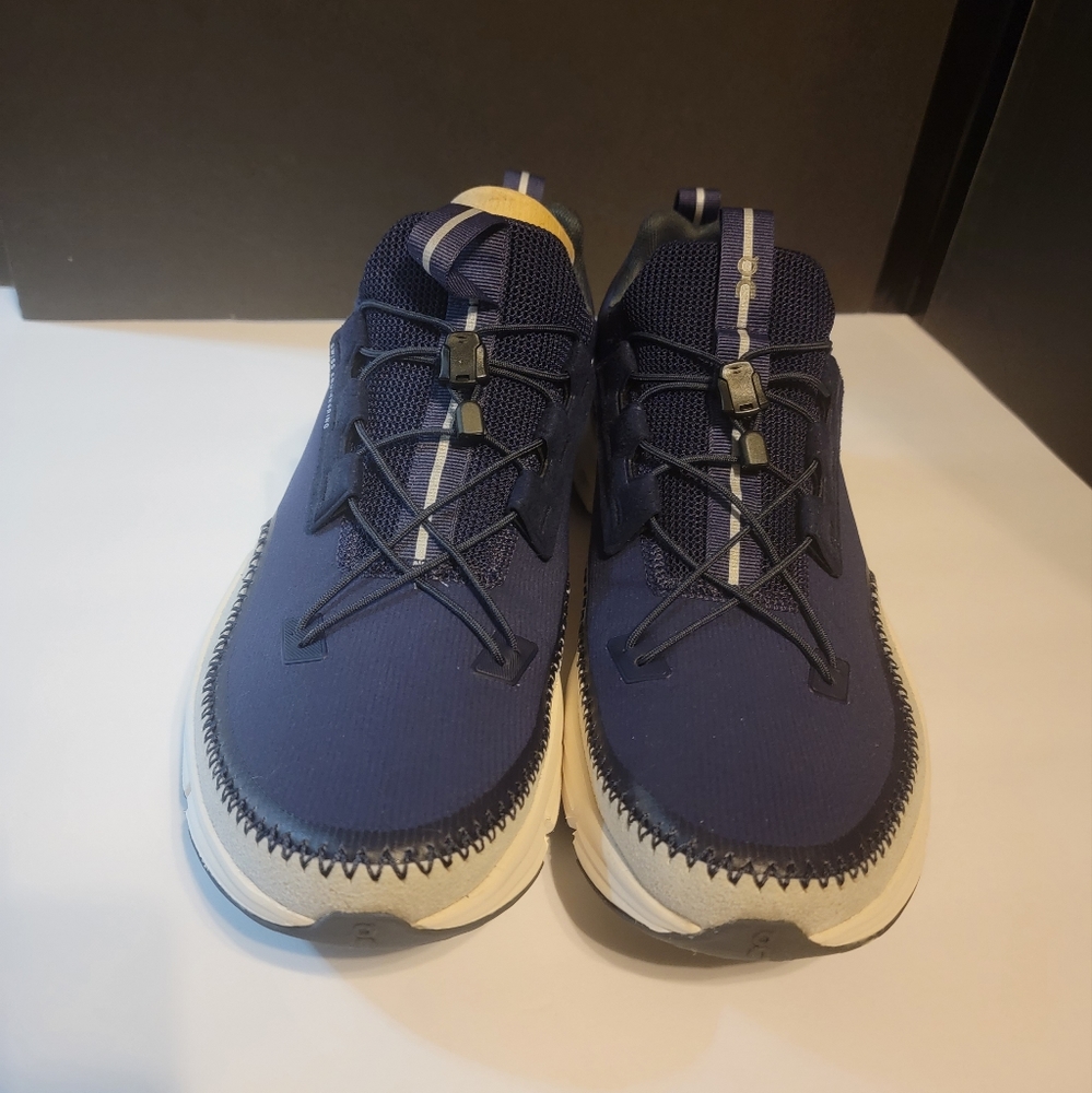 Mens on running size 12